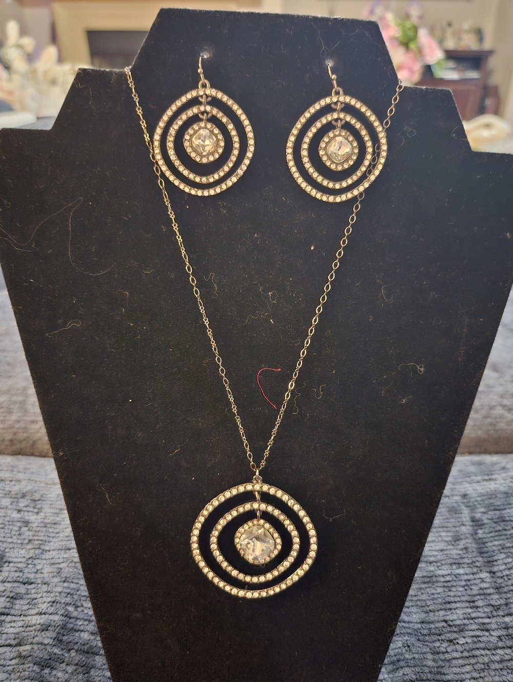 Silver Crystal Concentric Circle Pendant Necklace & Earring Set